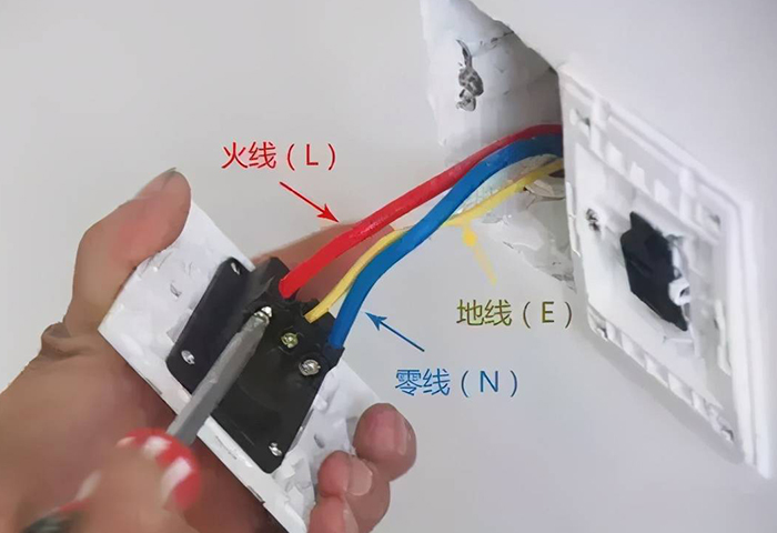 家庭裝修開關如何接線.jpg